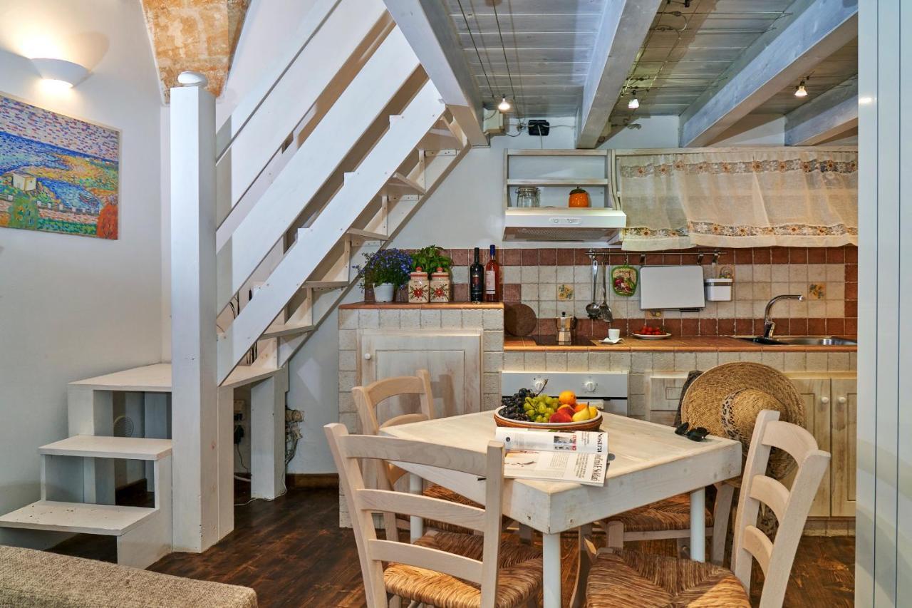 Isola Dello Stampatore Apartment *