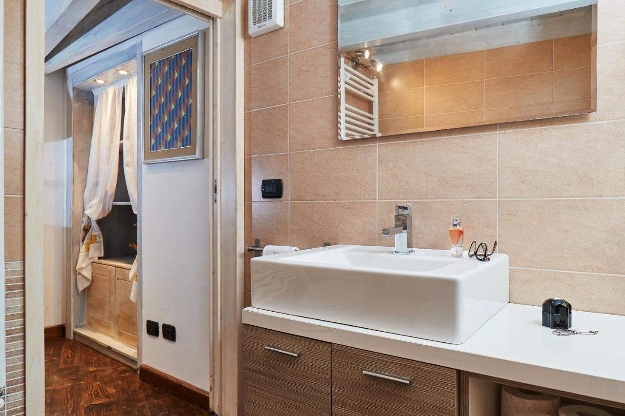 Isola Dello Stampatore Apartment