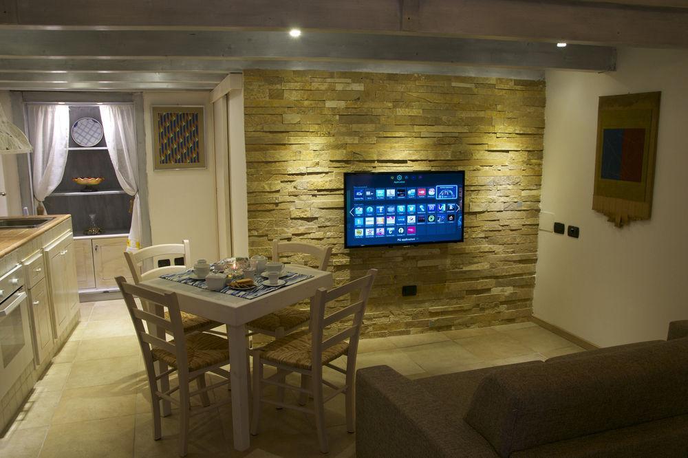 Isola Dello Stampatore Apartment